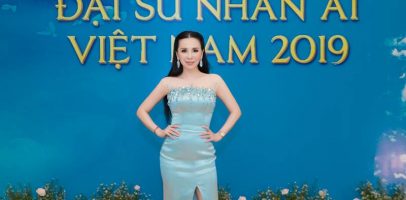 Châu Ngọc Bích 'lấn át' dàn người đẹp tại sự kiện