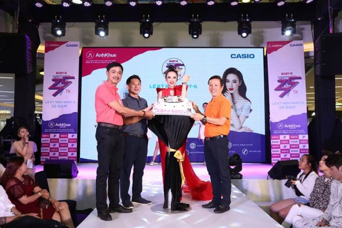 Angela Phương Trinh là đại sứ thương hiệu cho Casio Baby-G