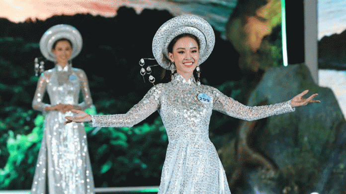 Việt Hùng gửi điệp khúc thanh xuân trên sân khấu Miss World Việt Nam