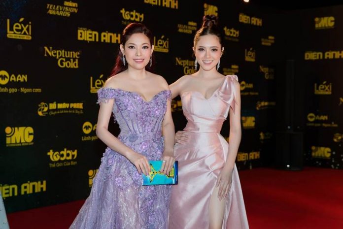 Lê Bảo Tuyền hội ngộ dàn sao Việt tại lễ trao giải Ngôi Sao Xanh 2019