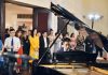 Eric Nguyễn và Hoa hậu Giáng My đấu giá cây piano Blüthner gần 5 tỉ