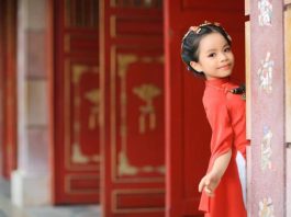 Tan chảy với bộ ảnh Áo dài của Mẫu nhí Đỗ Hoàng Thiên Nga