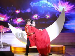 Đinh Y Nhung “hớp hồn” khán giả khi hóa thân tiên nữ tại Tình Bolero 2022