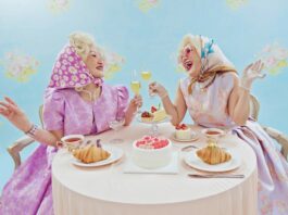 Việt Hương – Hồng Đào tung trọn bộ ảnh ‘Bà Thơ’ siêu cấp thần thái, khán giả phát sốt